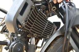 Husqvarna Svartpilen 401 Engine Shot Right
