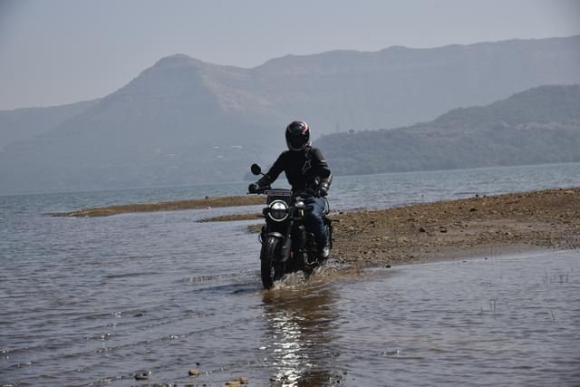 Front View Image - 24966