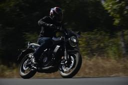 Husqvarna Svartpilen 401 Front Left Three Quarter