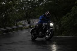 Husqvarna Vitpilen 250 Front Left Three Quarter