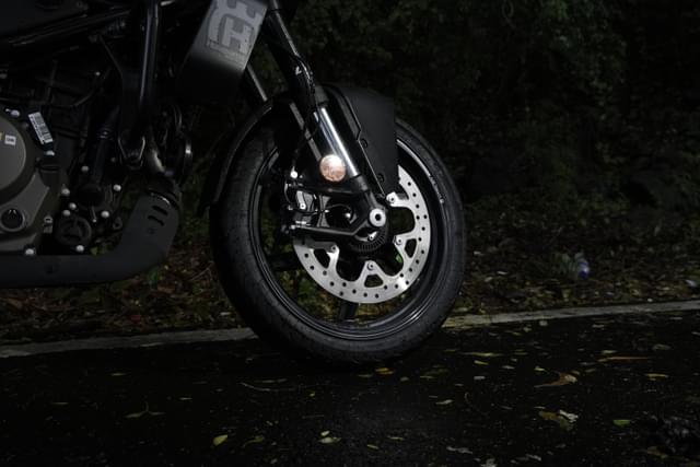 Headlight Image - 24799