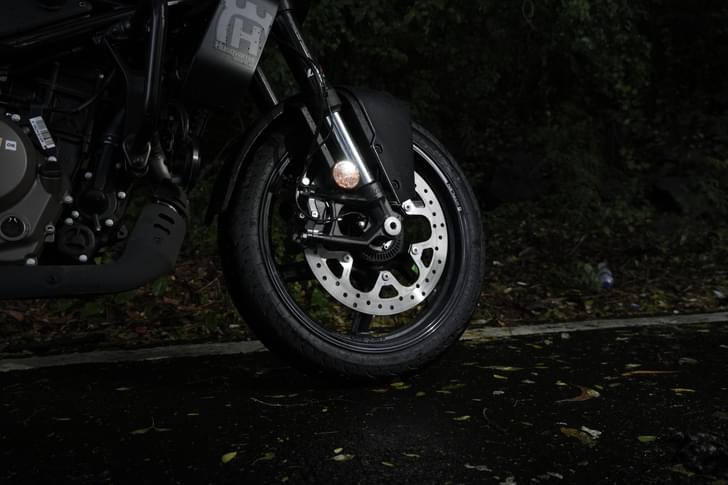 Husqvarna Vitpilen 250 Headlight