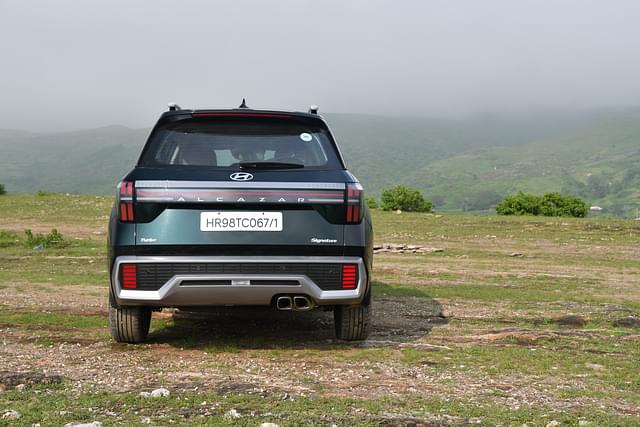 Rear View Image - 5906