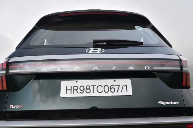 Rear View Image - 5913