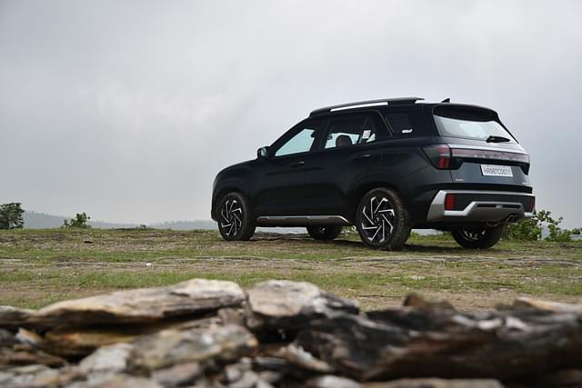 Rear View Image - 5932