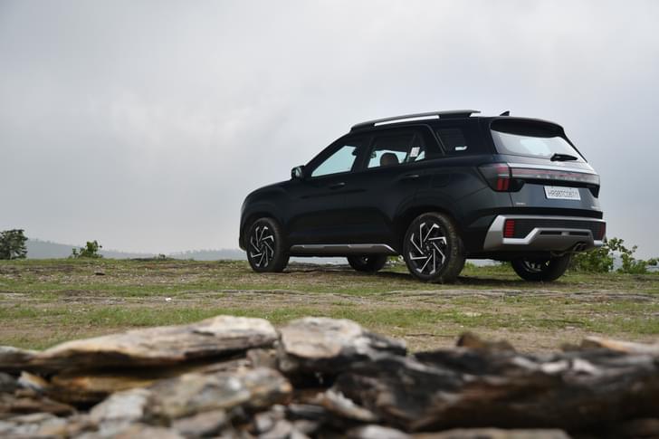 Hyundai Alcazar Rear View