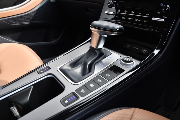 Hyundai Alcazar Charging Ports