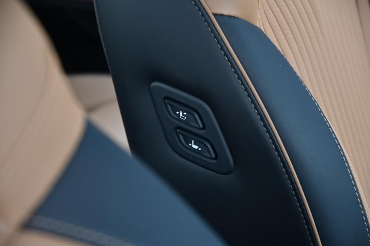 Hyundai Alcazar Door Controls