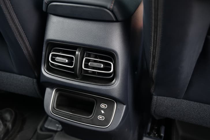 Hyundai Alcazar 2Nd Row Ac Vent