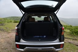 Hyundai Alcazar Front Row Seats