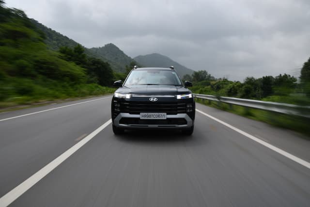 Hyundai Alcazar Front View