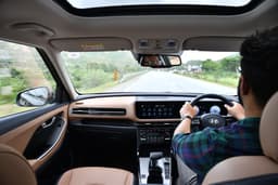 Hyundai Alcazar Dashboard