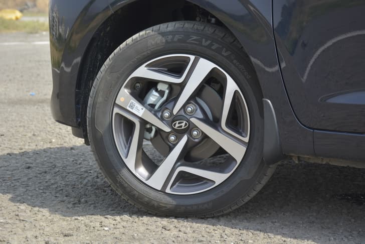 Hyundai Aura Alloy Wheels True