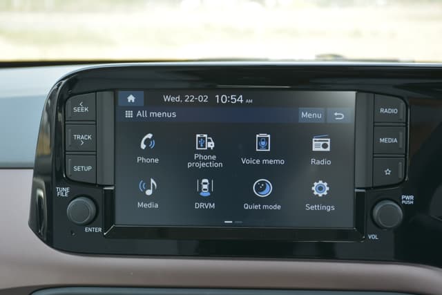 Infotainment System Image - 3404