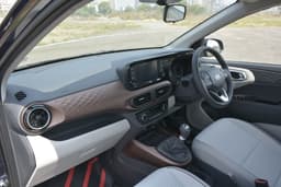Hyundai Aura Dashboard