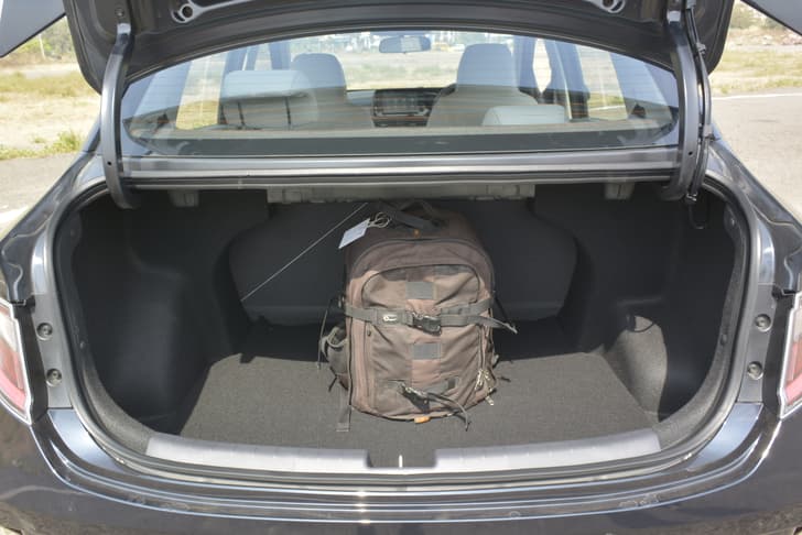 Hyundai Aura Front Row Seats