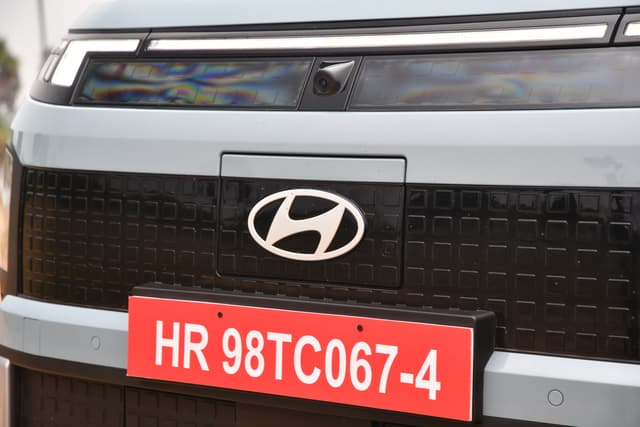 Front Bumper Image - 733