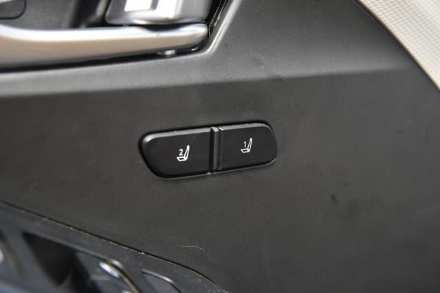 Door Controls Image - 742