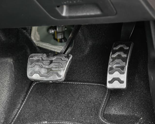 Foot Controls Image - 30381