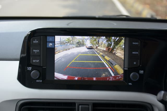 Infotainment System Image - 10976