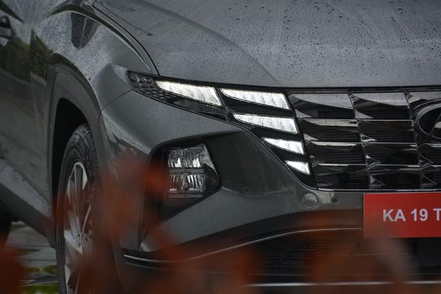Headlight Image - 12358