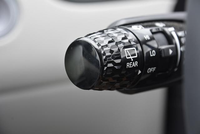 Steering Mounted Controls Image - 13110