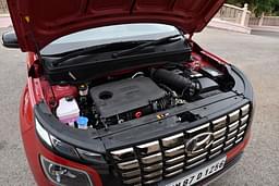 Hyundai Venue Color Red