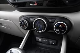 Hyundai Venue Dashboard