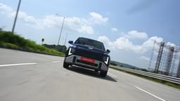 Hyundai Venue Front Right Three Quarter