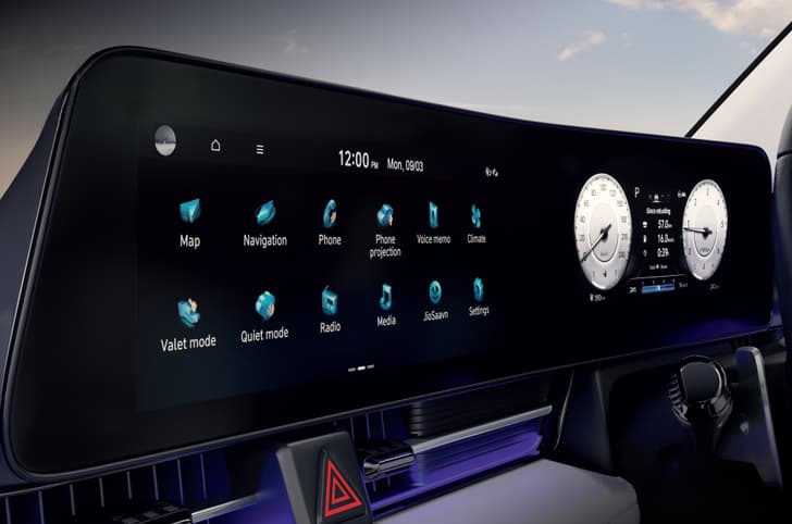 Hyundai Verna Touch Screen Infotainment System
