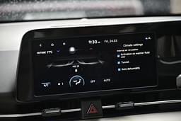 Hyundai Verna Dashboard