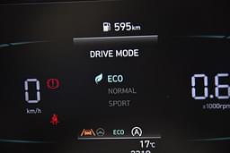 Hyundai Verna Dashboard