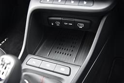 Hyundai Verna 12v Power Outlets
