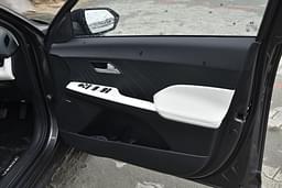 Hyundai Verna Door Controls