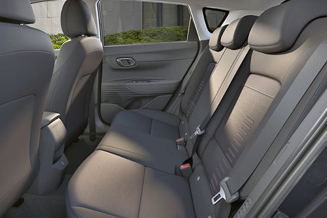 Second Row Seats Image - 31999