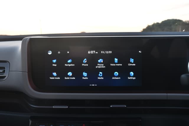 Infotainment System Image - 14436