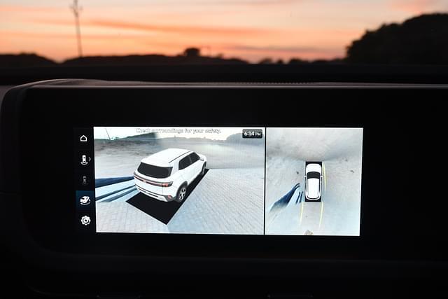 Infotainment System Image - 14624