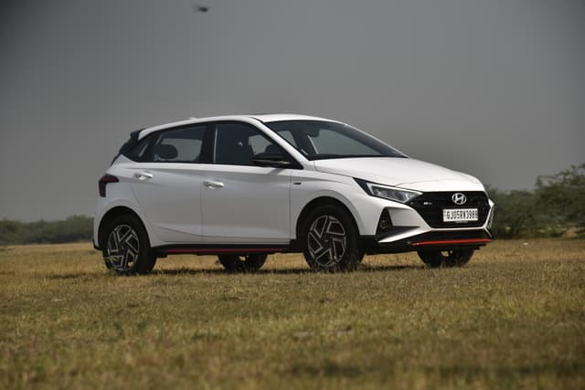 Hyundai i20 Front Right Three Quarter
