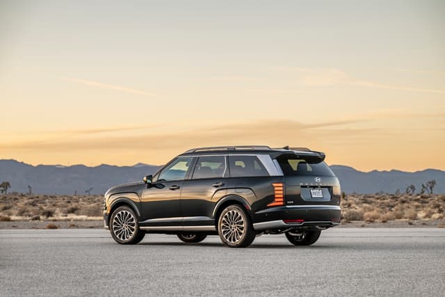 Hyundai Palisade Rear Right Three Quarter