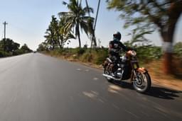 Jawa 350 Front Right Three Quarter