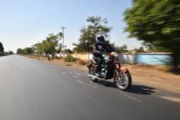 Jawa 350 Front Right Three Quarter