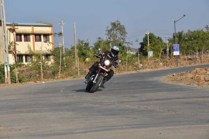 Jawa 350 Front Left Three Quarter