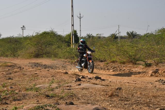 Color Black, Orange Image - 24841