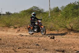 Jawa 350 Front Right Three Quarter