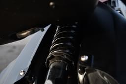 Jawa 42 Bobber Color Black