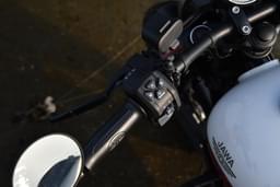 Jawa 42 Bobber Color Black