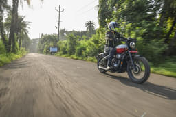 Jawa 42 Bobber Color Red