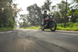 Jawa 42 Bobber Color Red