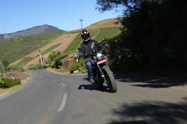 Color Black, Red Image - 24811