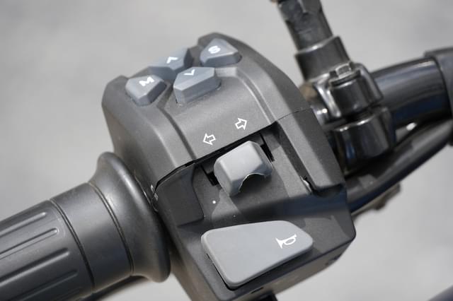 Color Black Image - 25005